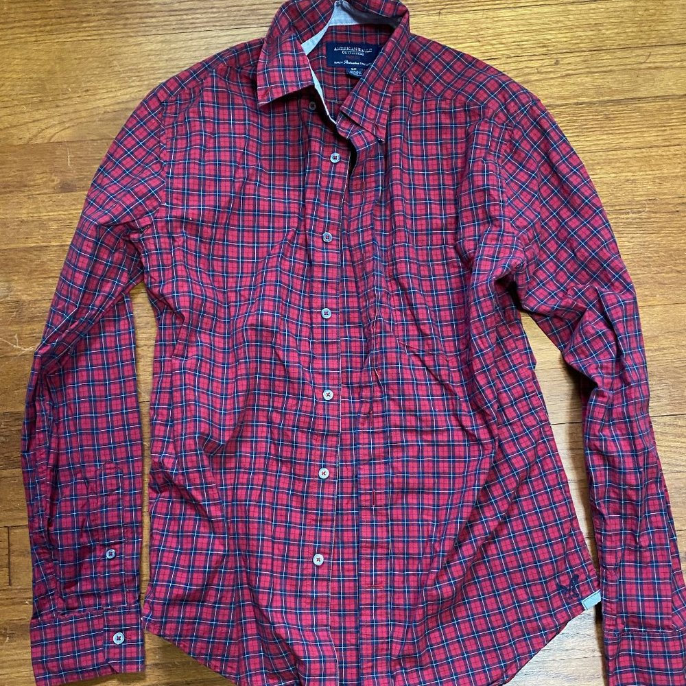 American Eagle Button down